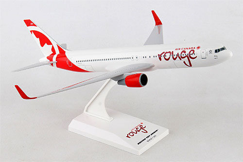 Flugzeugmodelle: Air Canada - rouge - Boeing 767-300 - 1:200 - PremiumModell