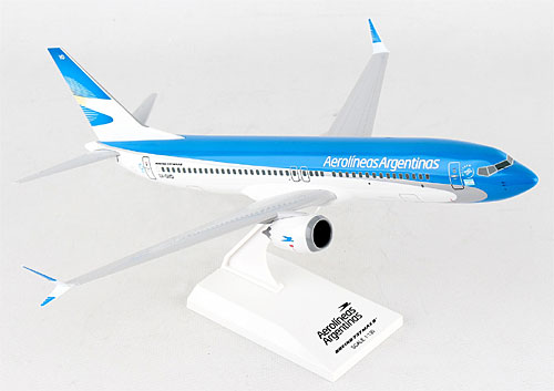 Flugzeugmodelle: Aerolineas Argentinas - Boeing 737 MAX 8 - 1:130 - PremiumModell