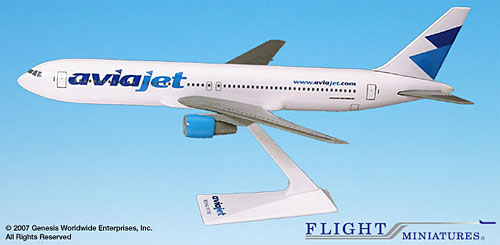 Flugzeugmodelle: Aviajet - Boeing 767-300 - 1:200