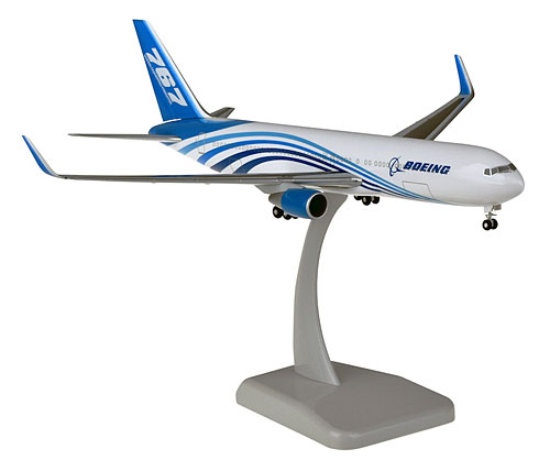 Flugzeugmodelle: Boeing - House Color - Boeing 767-300BCF - 1:200 - PremiumModell