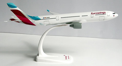 Flugzeugmodelle: Eurowings - Airbus A330-200 - 1:200