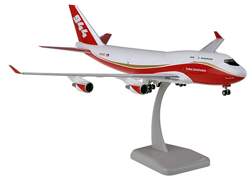 Flugzeugmodelle: Global Supertanker - Boeing 747-400BCF - 1:200 - PremiumModell