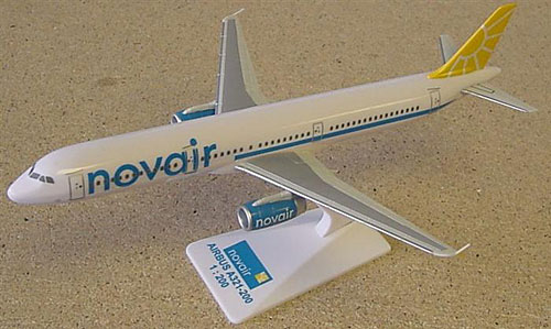 Flugzeugmodelle: Novair - Airbus A321-200 - 1:200