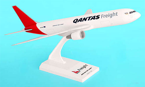 Flugzeugmodelle: Qantas - Freight - Boeing 767-300F - 1:200 - PremiumModell