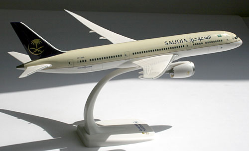 Flugzeugmodelle: Saudia - Boeing 787-9 - 1:200