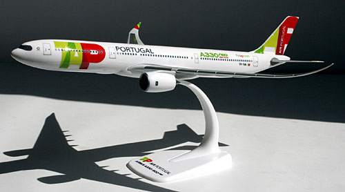 Flugzeugmodelle: TAP Portugal - Airbus A330-900neo - 1:200
