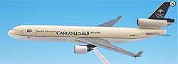 Flugzeugmodelle: Saudi Arabian Cargo - McDonnell Douglas MD-11F - 1:200