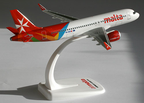 Flugzeugmodelle: Air Malta - Airbus A320neo - 1:200