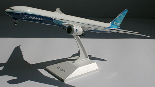 Flugzeugmodelle: Boeing - House Color - Boeing 777-9 - 1:200 - PremiumModell
