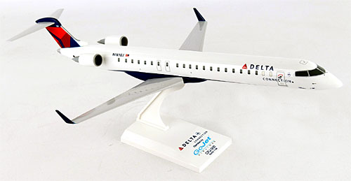 Flugzeugmodelle: Delta Connection - CRJ-900 - 1:100 - PremiumModell