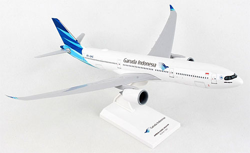 Flugzeugmodelle: Garuda Indonesia - Airbus A330-900neo - 1:200 - PremiumModell