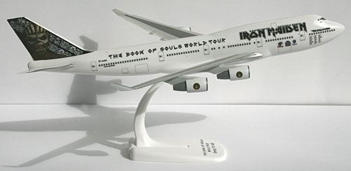 Flugzeugmodelle: Iron Maiden - Boeing 747-400 - 1:250