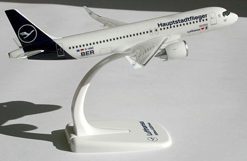 Flugzeugmodelle: Lufthansa - Hauptstadtflieger - Airbus A320neo - 1:200