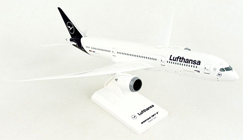 Flugzeugmodelle: Lufthansa - Boeing 787-9 - 1:200 - PremiumModell - Berlin