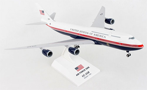 Flugzeugmodelle: Air Force One - Boeing 747-8 - 1:200 - PremiumModell