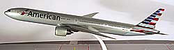 Flugzeugmodelle: American Airlines - Boeing 777-300ER - 1:200