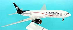 Flugzeugmodelle: AeroMexico - Boeing 777-200ER - 1:200 - PremiumModell