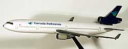 Flugzeugmodelle: Garuda Indonesia - MD11 - 1:200