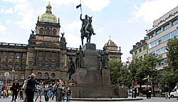 Der Wenzelplatz mit dem Nationalmuseum