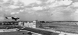 Der neue Flughafen Dresden um 1935 - Foto: Archiv Flughafen Dresden